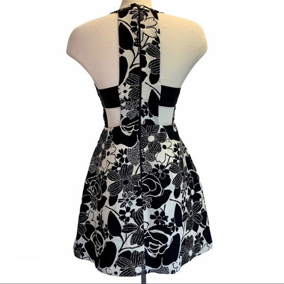 Zara black white floral halter top dress - Picture 3 of 8